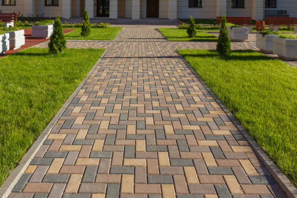 Best Decorative Driveway Pavers  in Edgerton, KS